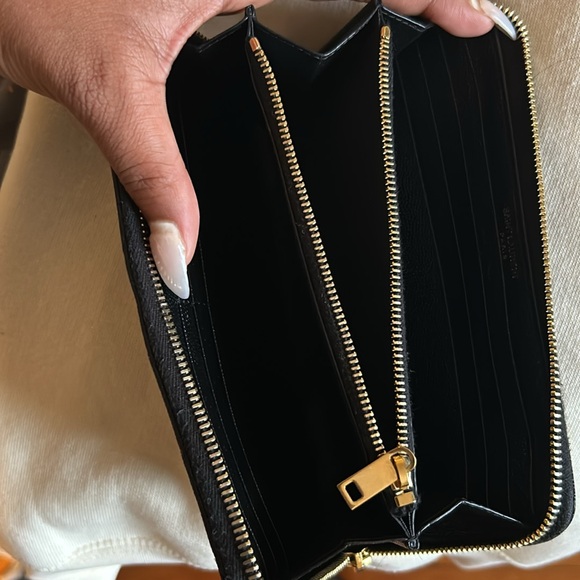 Great comdition ysl wallet 100% authentic ! - Picture 15 of 17